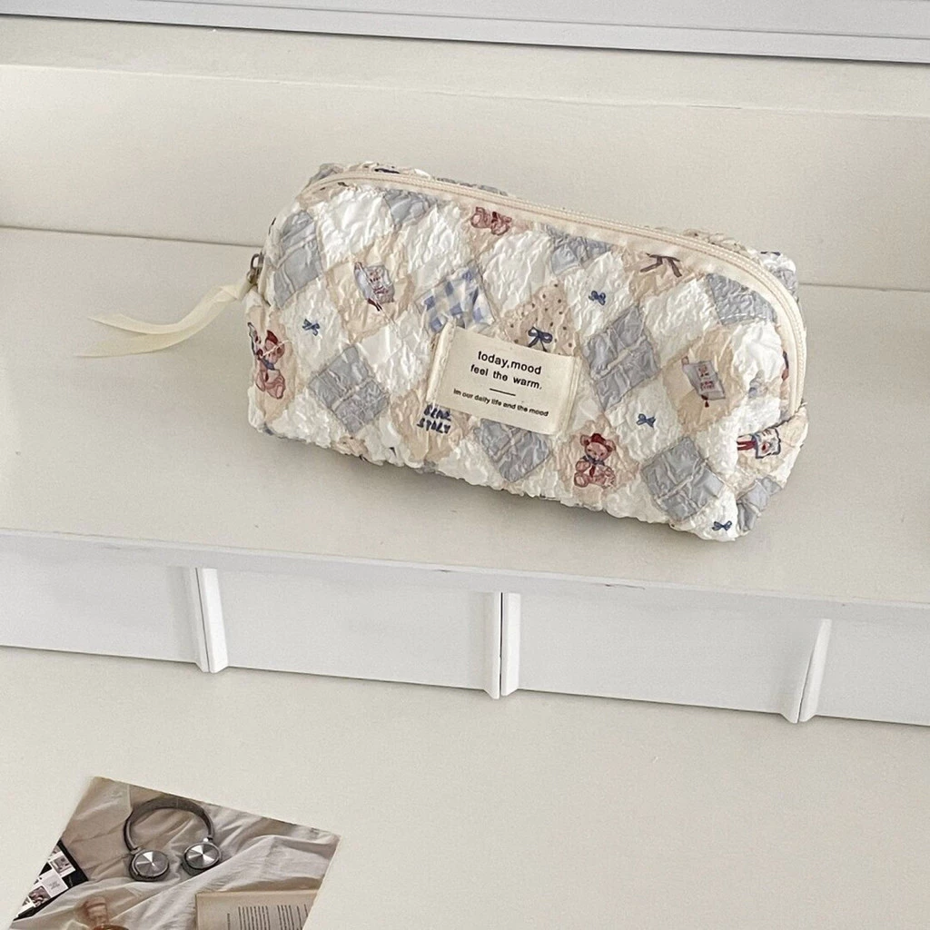Cosmetic Bag Bear Cute Large Capacity Good Looking Portable Storage Bag Multi-Functional Portable Large Capacity Cosmetic Bag